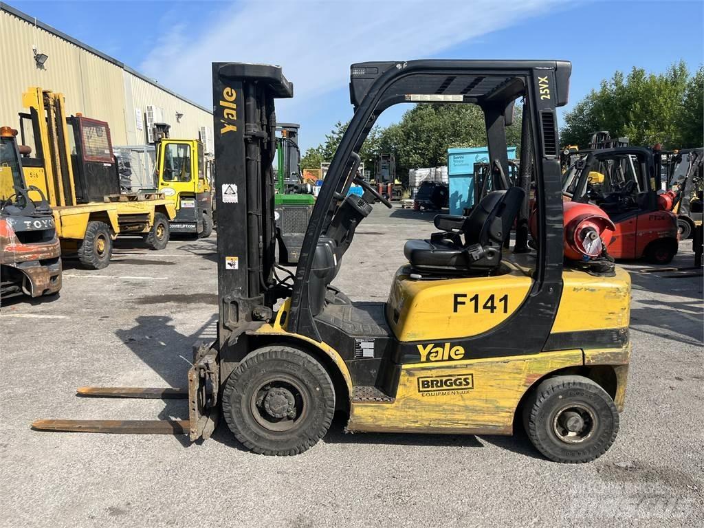 Yale GLP25VX Empilhadores a gás