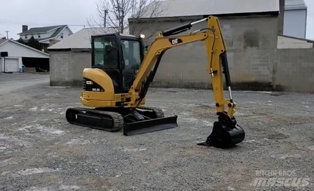 CAT 303.5 C CR Miniescavadeiras