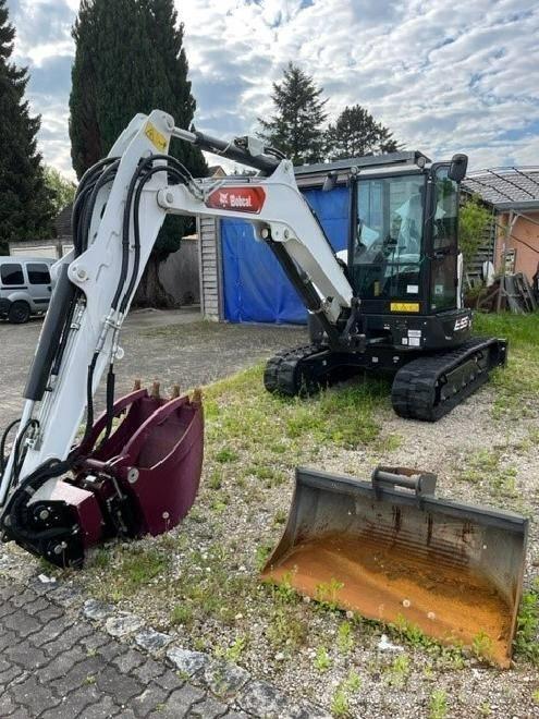 Bobcat E 55 z Miniescavadeiras