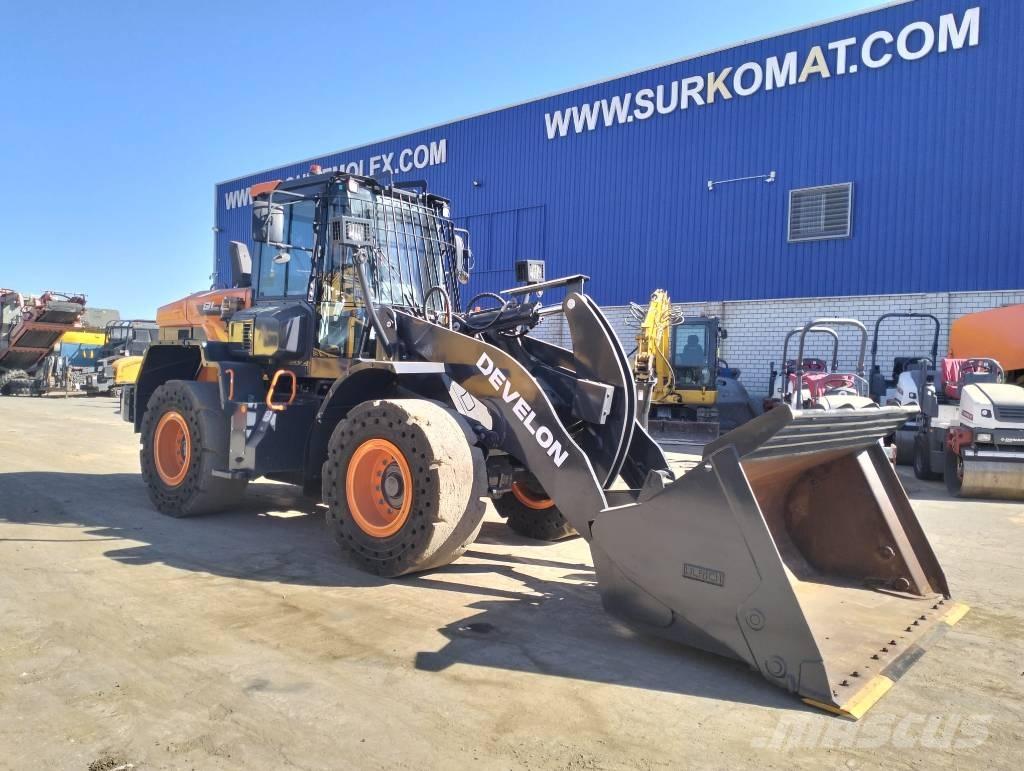 Develon DL 220-7 Carregadeiras de rodas