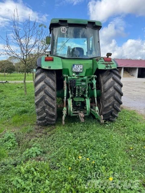 John Deere 8200 Tratores Agrícolas usados