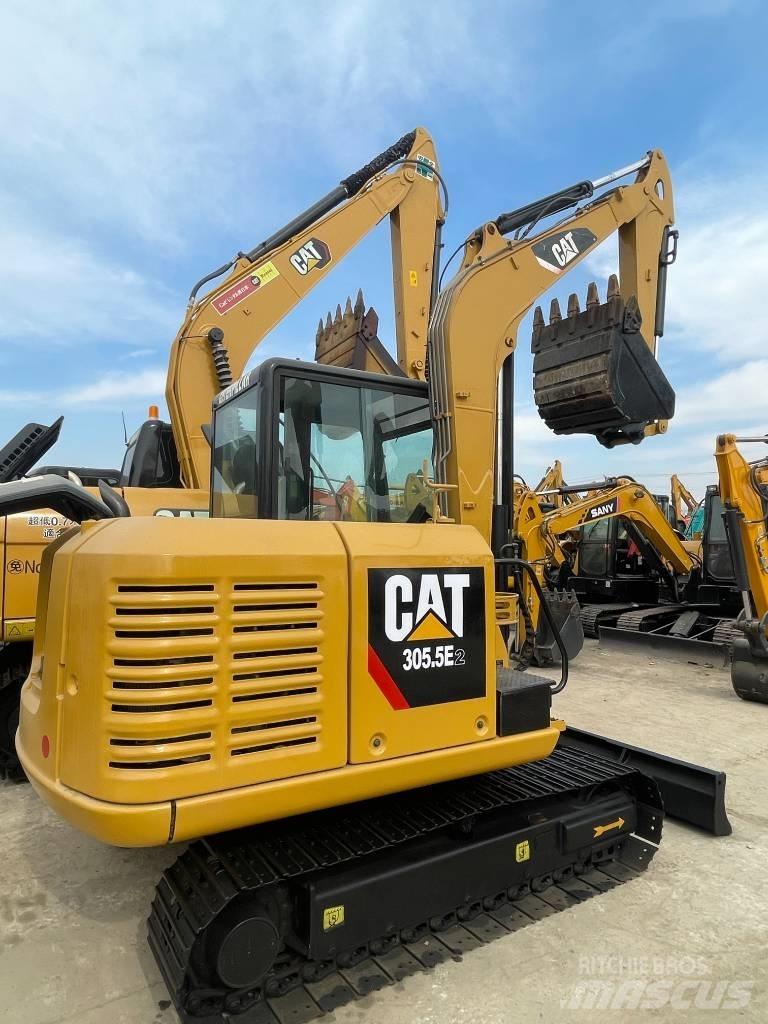 CAT 305.5 Miniescavadeiras