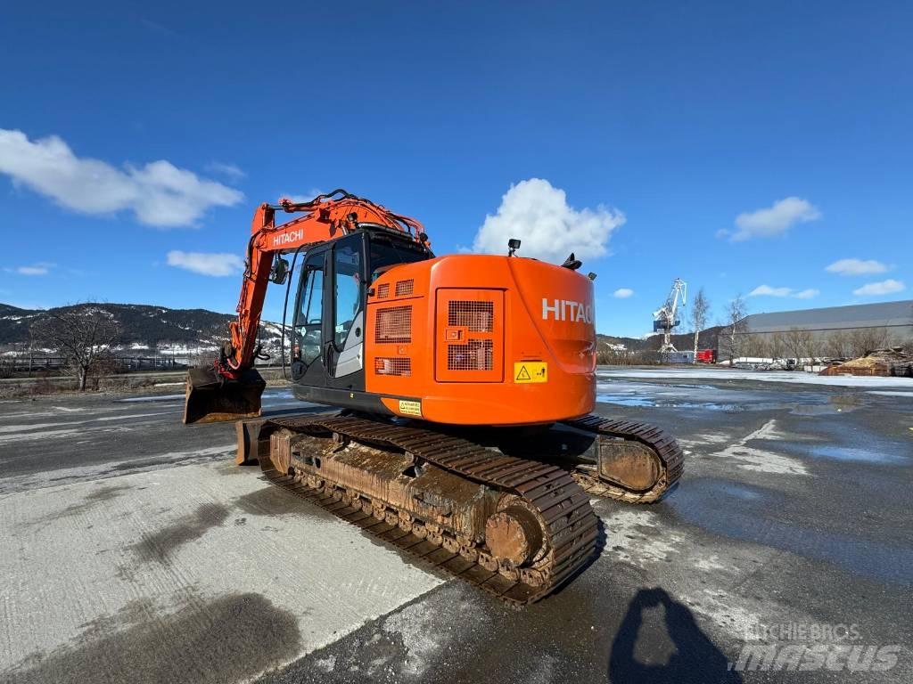 Hitachi ZX 225 US Escavadeiras de esteiras