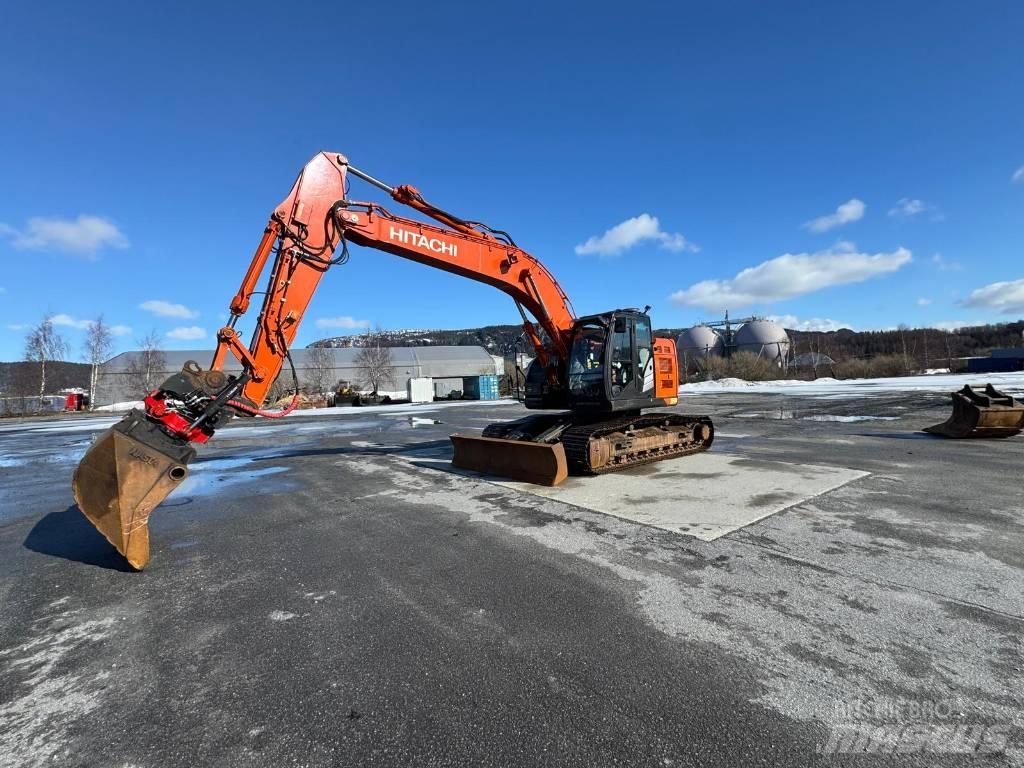 Hitachi ZX 225 US Escavadeiras de esteiras