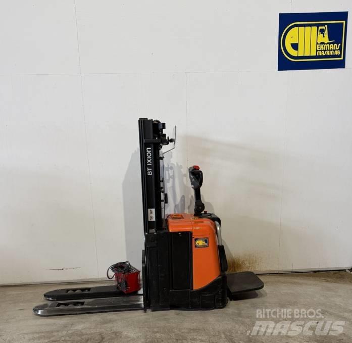 BT Truck SPE 125L Empilhador para operador externo
