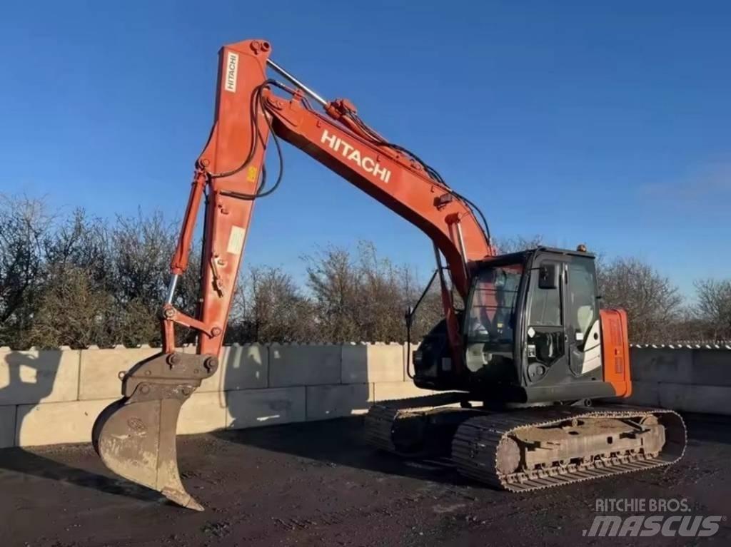 Hitachi ZX 135 Escavadeiras de esteiras