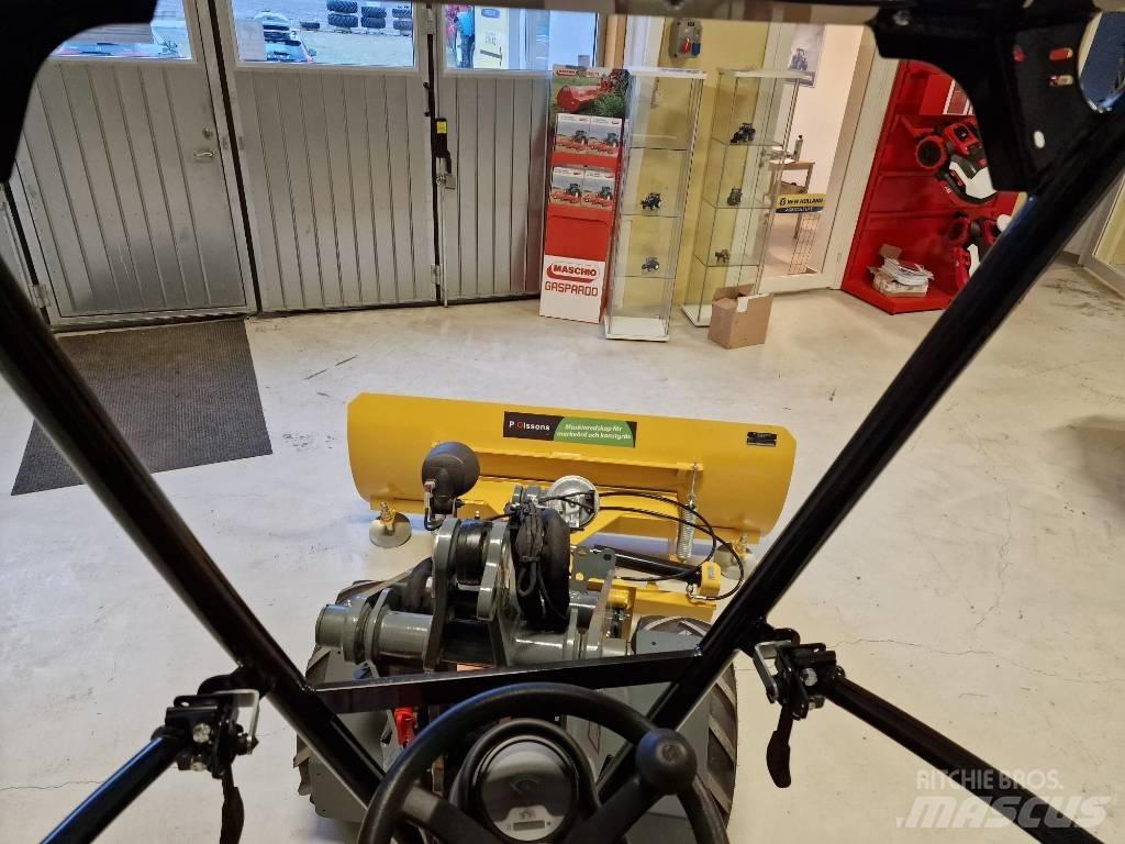 GiANT G1100 Carregadora multifunções