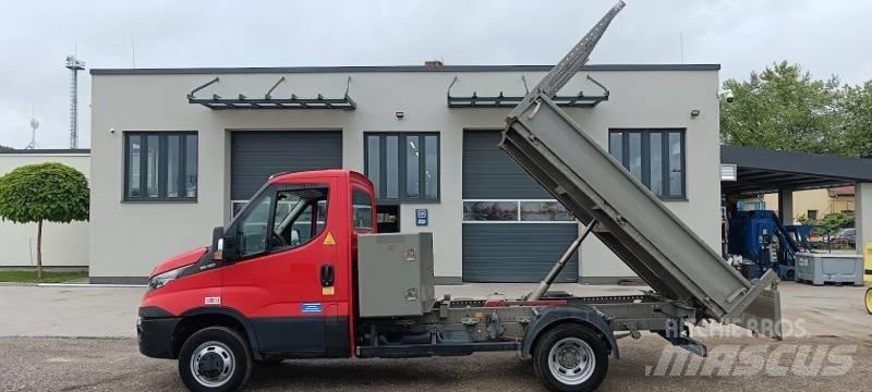Iveco 35C13 - Tipper Camiões basculantes
