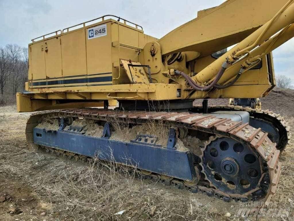 CAT 245 Escavadeiras de esteiras