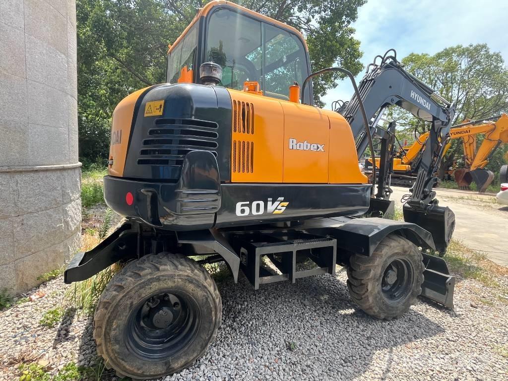 Hyundai Robex 60 VS Miniescavadeiras