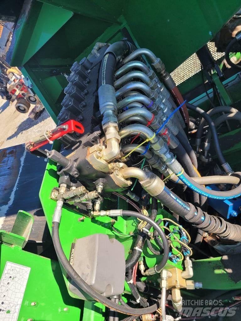 John Deere 853 Cegadeiras