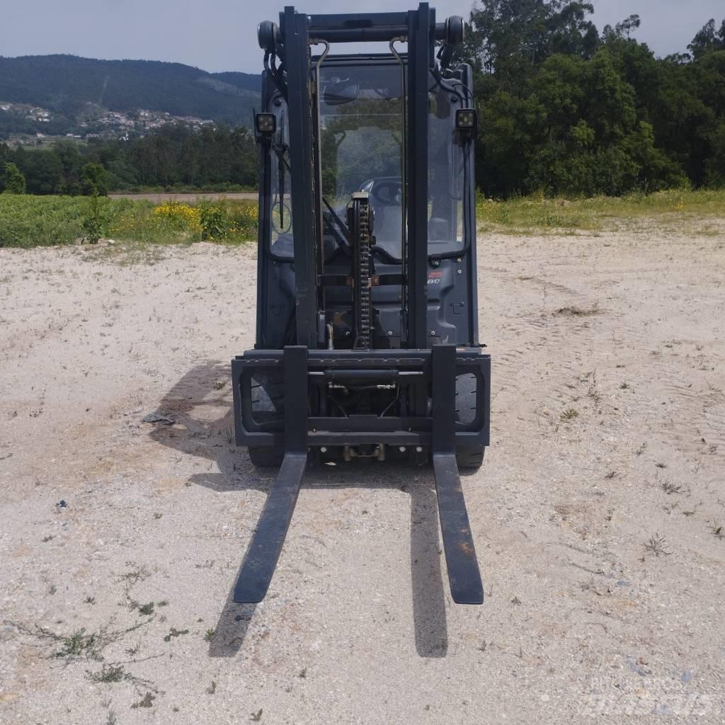 Linde E 25 Empilhadores eléctricos