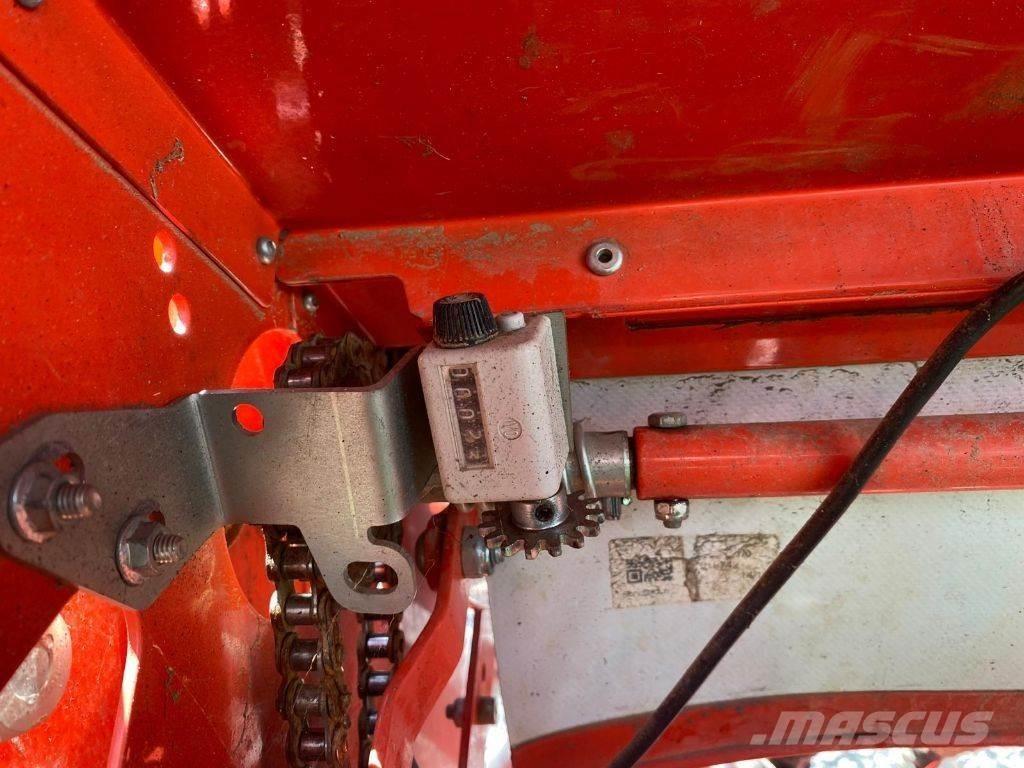 Kuhn PREMIA 300-24 Perfuradoras