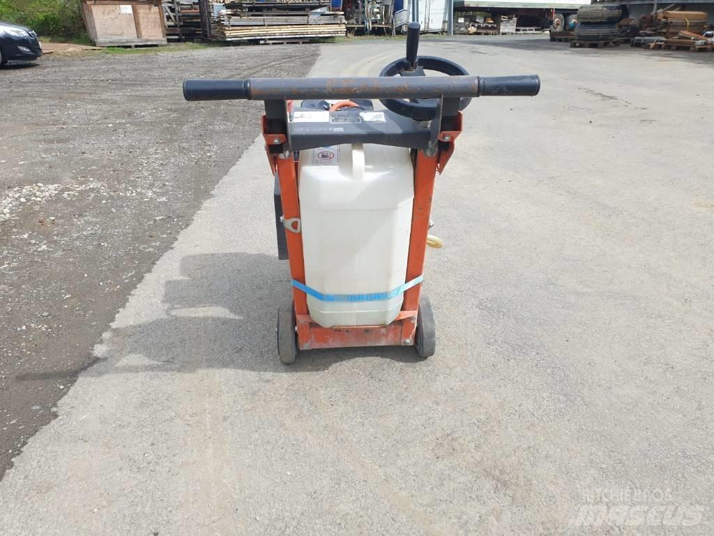 Husqvarna FS 400 LV Construção - Outros
