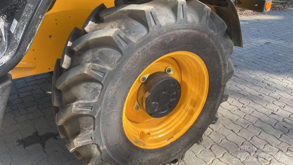 JCB 535 V 125 Manipulador telescópico