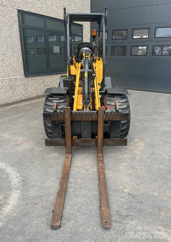 Schäffer 2445S Mini carregadoras