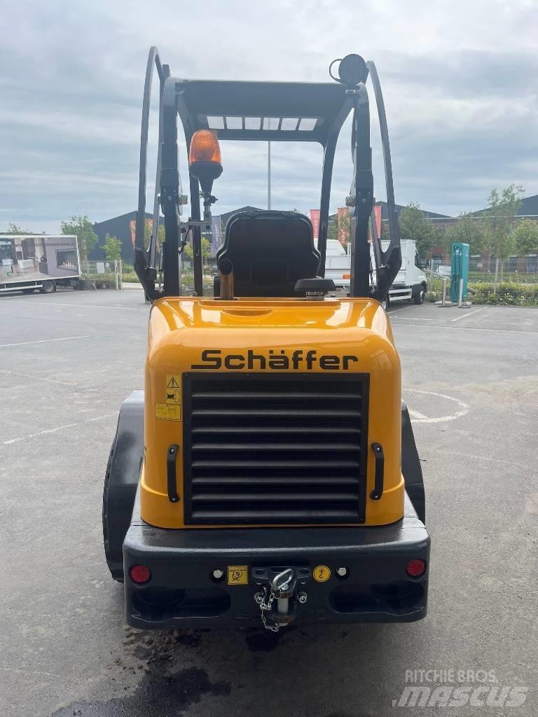 Schäffer 2445S Mini carregadoras