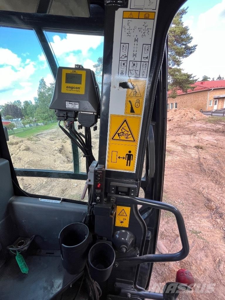 Komatsu PC138US-11 Escavadeiras de esteiras