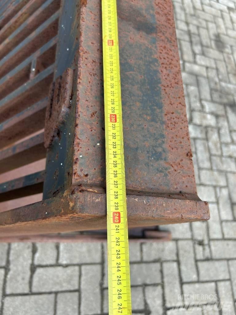 Volvo Puin Bak Baldes crivo
