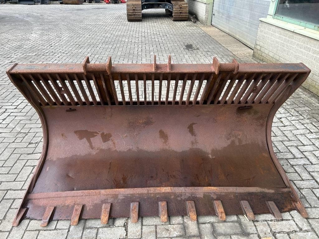 Volvo Puin Bak Baldes crivo