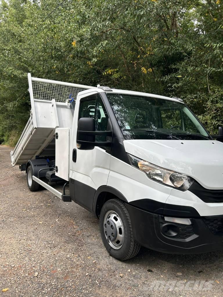Iveco Daily 35C16 Caixa fechada