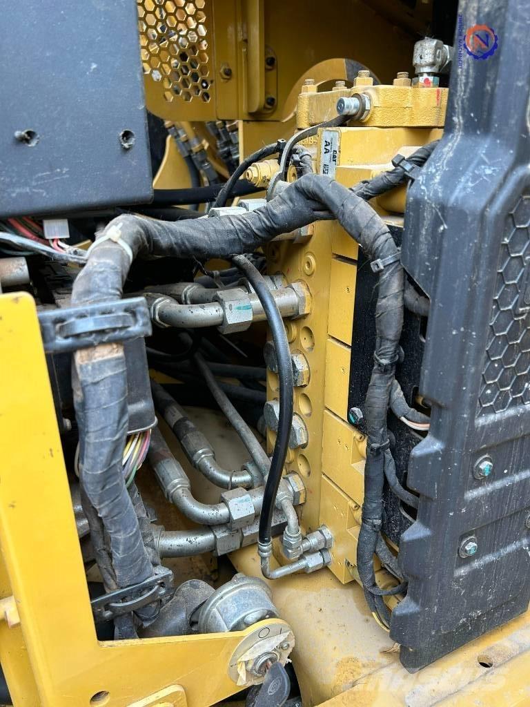 CAT 307.5 Miniescavadeiras