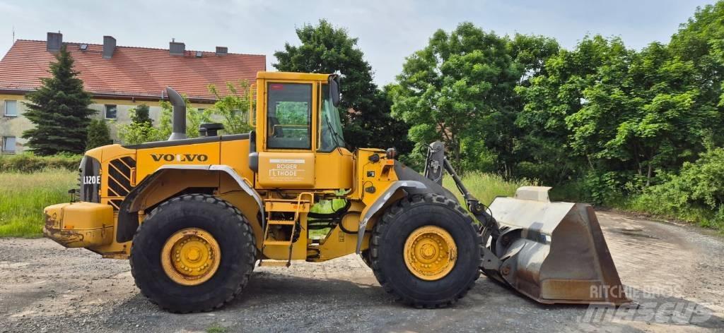 Volvo L 120 E Carregadeiras de rodas