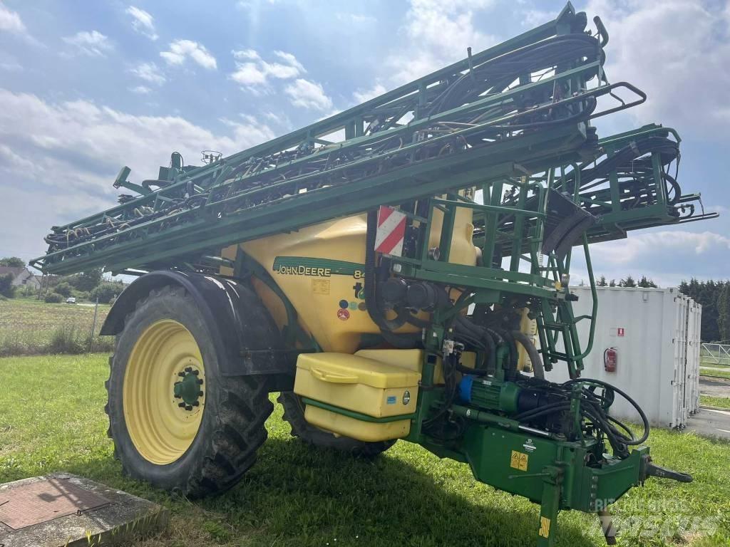 John Deere 840 i Pulverizadores rebocados