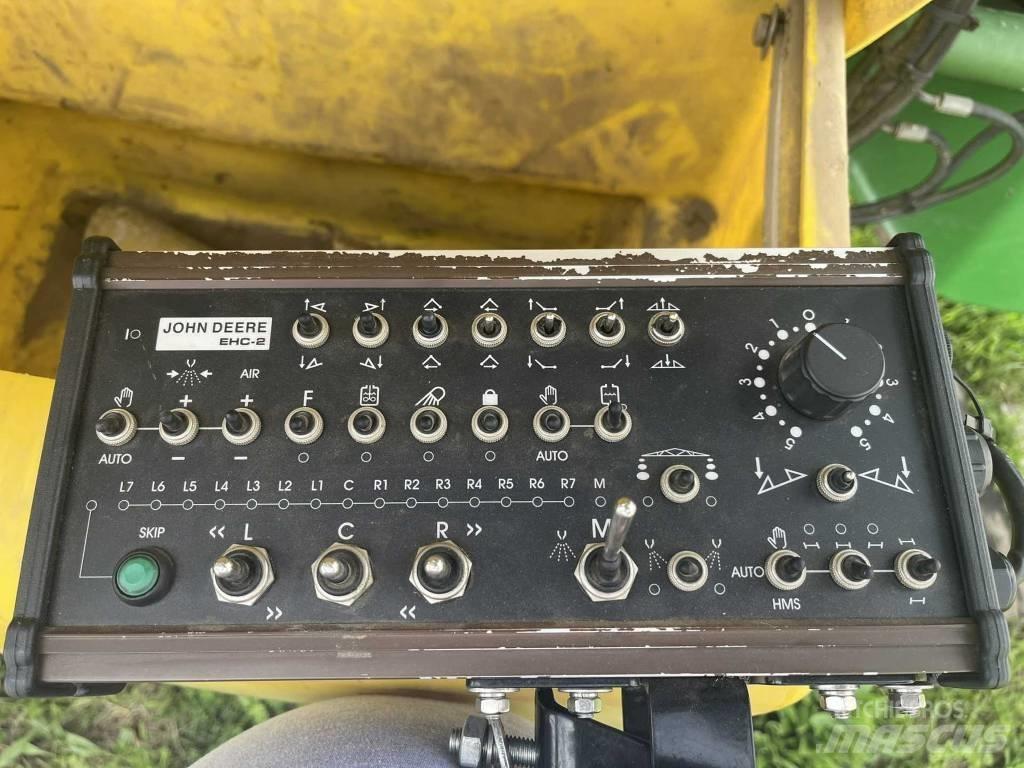 John Deere 840 i Pulverizadores rebocados