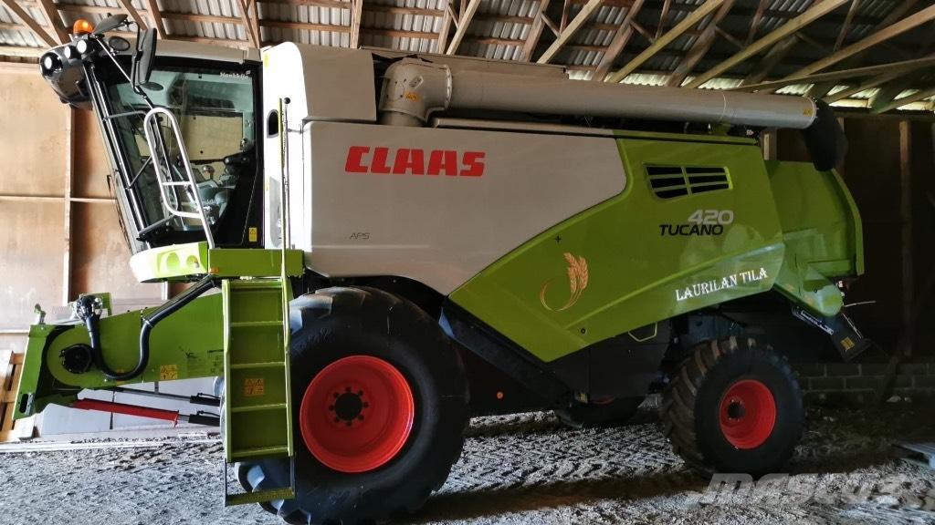 CLAAS Tucano 420 Ceifeiras debulhadoras