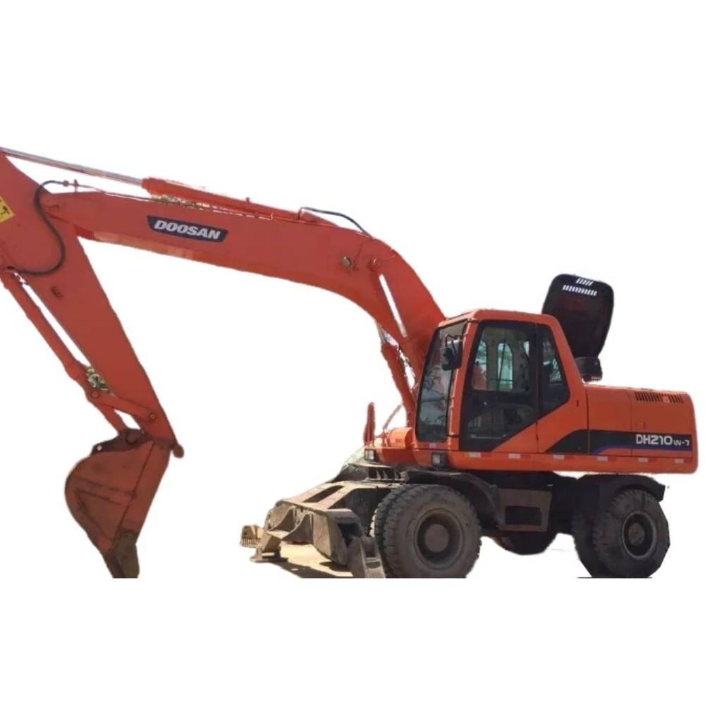 Doosan DH210W Escavadoras de rodas