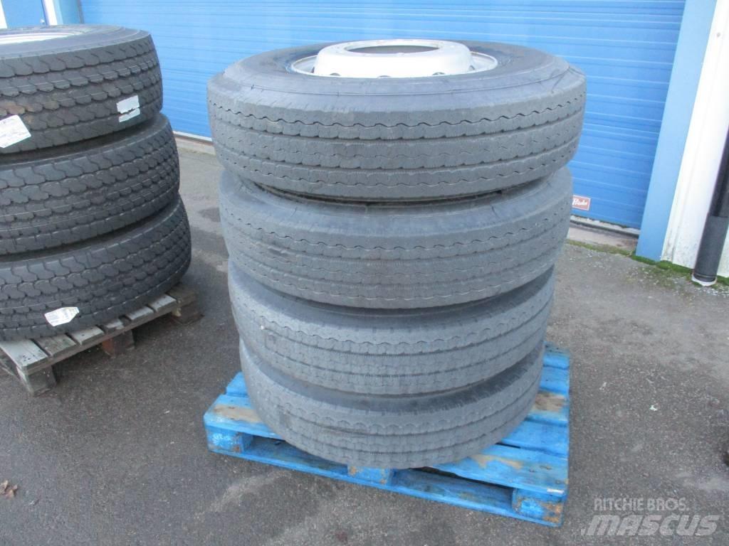 Michelin XZA 12x22,5 Pneus