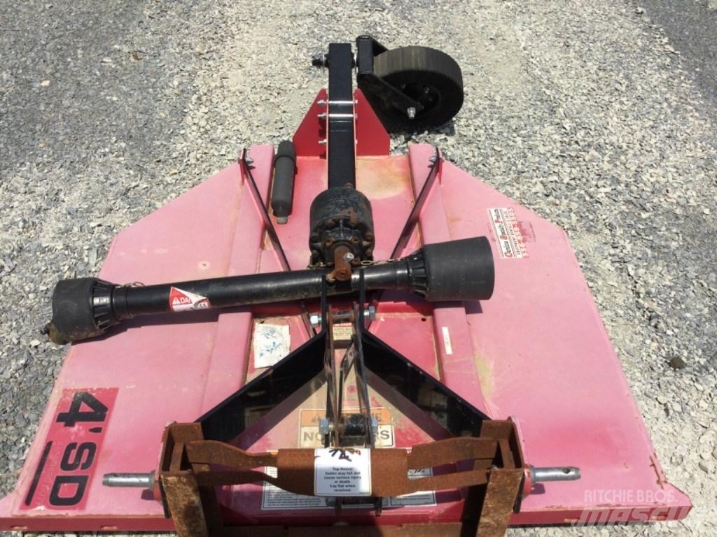 Mahindra MAH-4 Gadanheiras e cortadores de folhas para pastos
