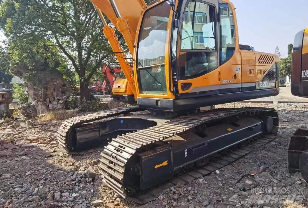 Hyundai R220LC-9S Escavadeiras de esteiras