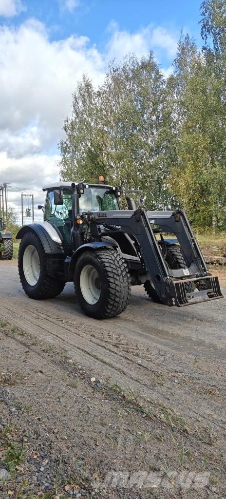Valtra N 154 A Tratores Agrícolas usados