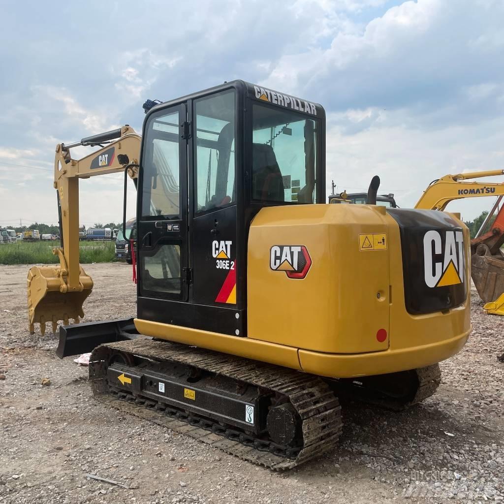 CAT 306E2 Miniescavadeiras