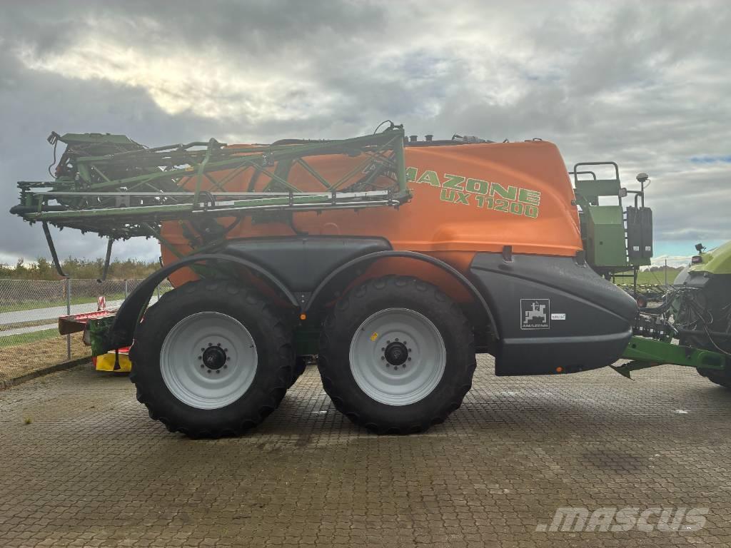 Amazone UX 11200 Pulverizadores rebocados