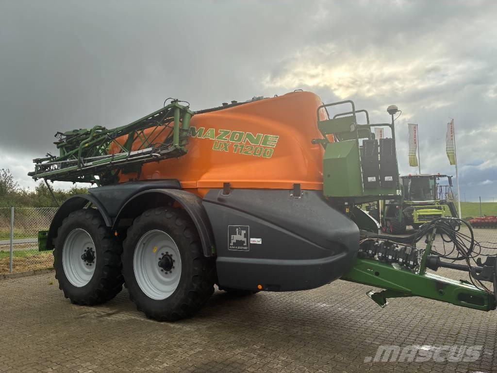 Amazone UX 11200 Pulverizadores rebocados