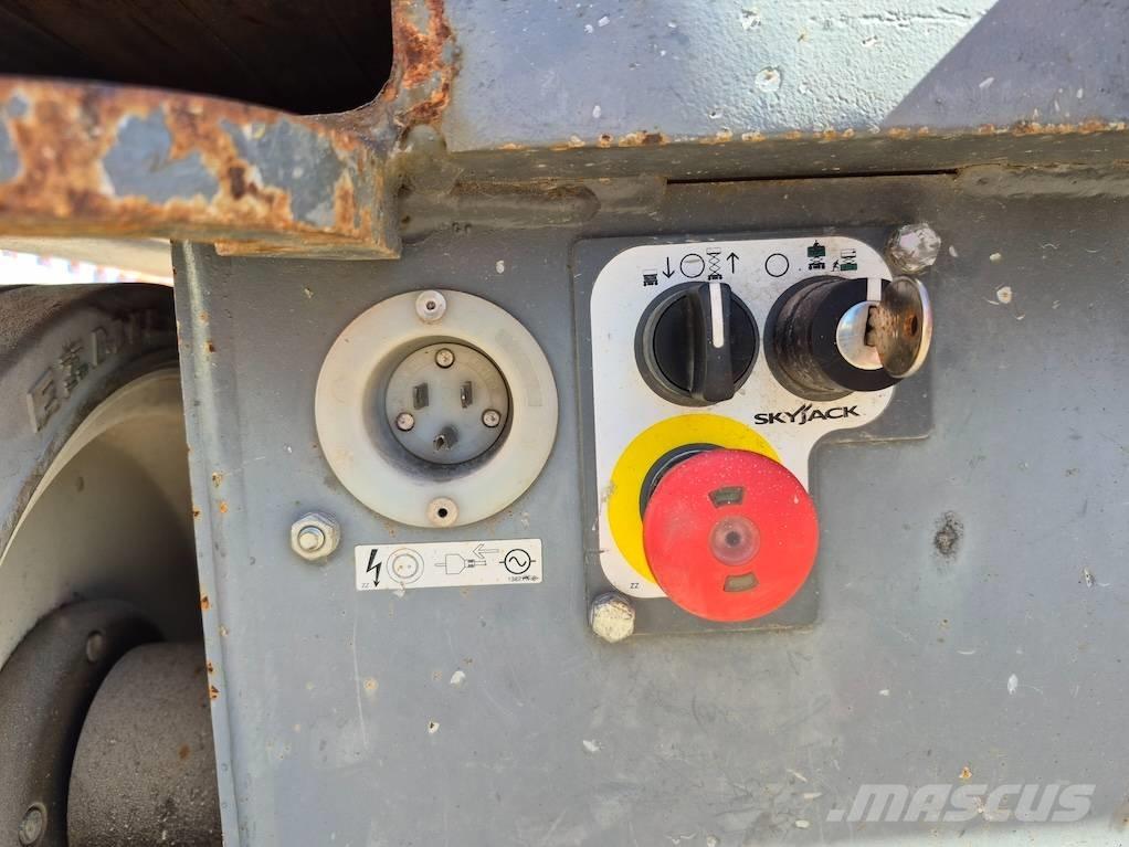 SkyJack SJ 4632 Elevadores de tesoura