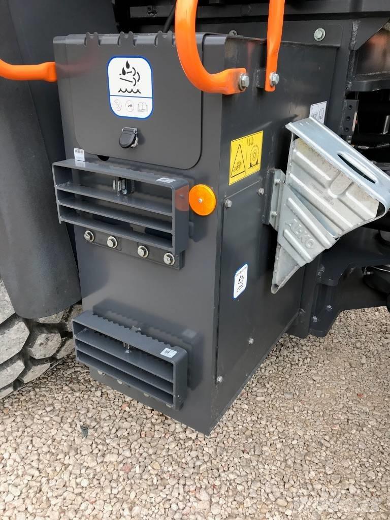 Develon DL 320-7 Carregadeiras de rodas