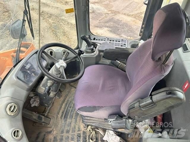 Doosan DL 300 Carregadeiras de rodas