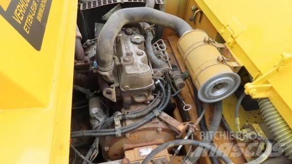 Sakai TS 160 Cilindros Compactadores de pneus