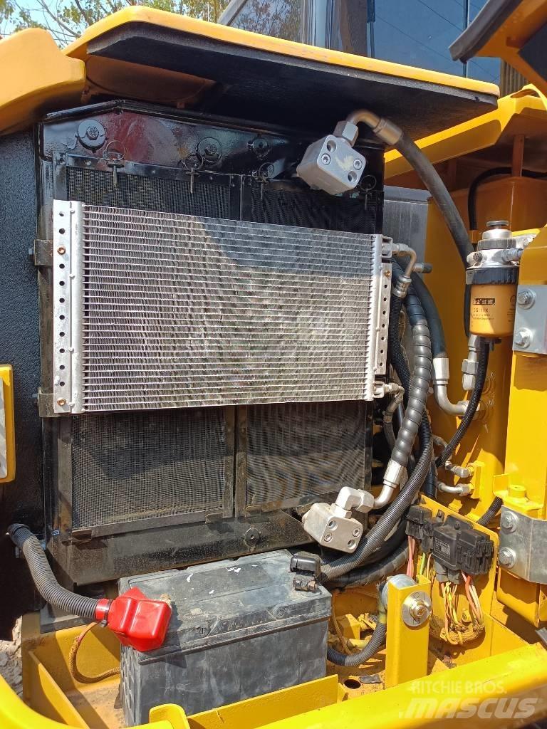 CAT 306 Miniescavadeiras