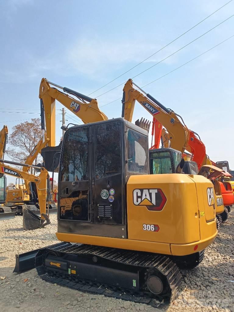 CAT 306 Miniescavadeiras