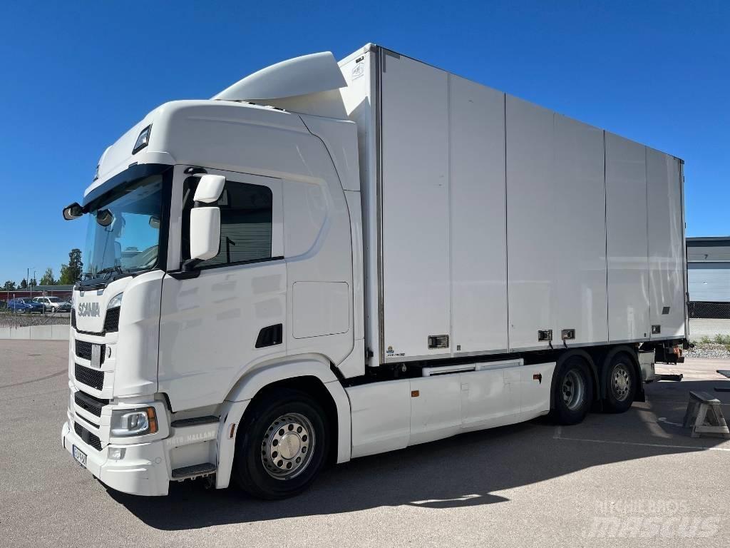 Scania R450B6X2*4NB Caminhões caixa temperatura controlada