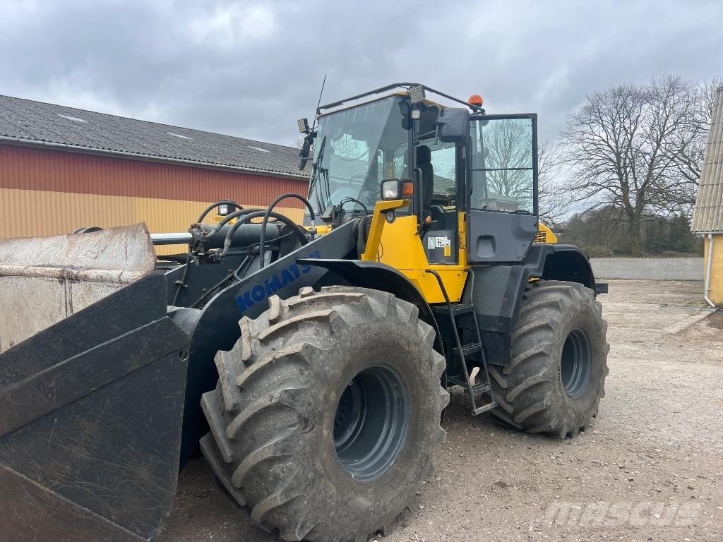 Komatsu WA 320-5 Carregadeiras de rodas
