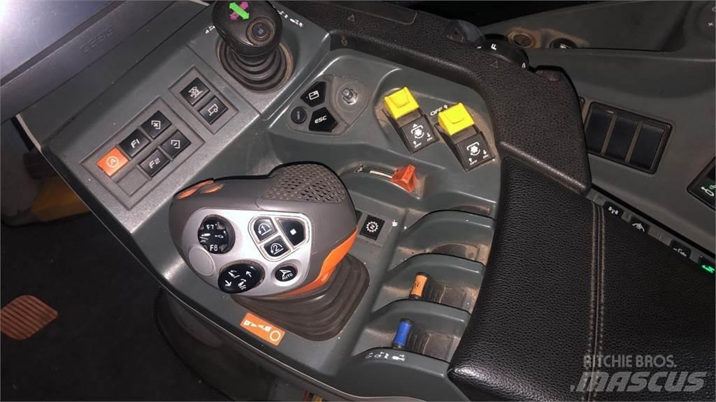 CLAAS AXION 810 Tratores Agrícolas usados