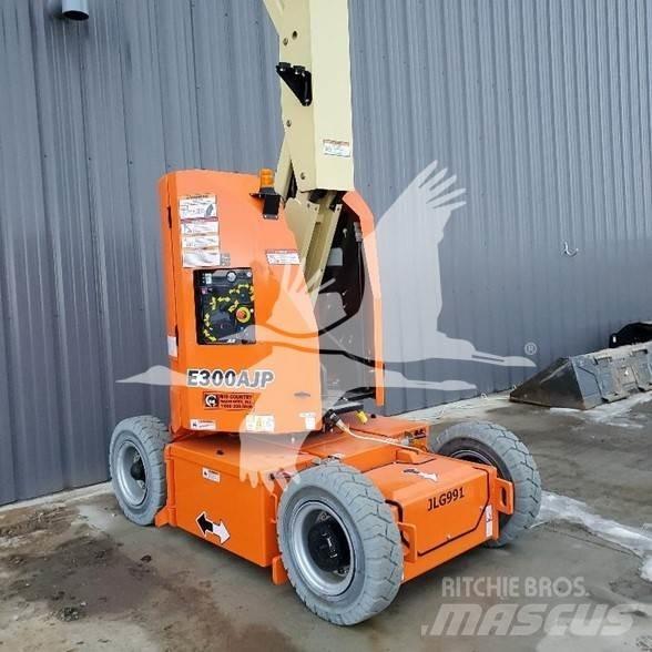 JLG E300AJP Elevadores braços articulados