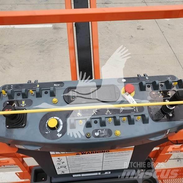 JLG EC600SJP Elevadores braços Telescópicos