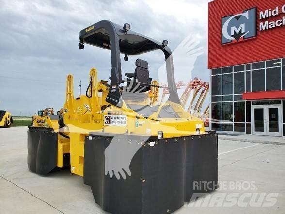 Sakai GW754 Cilindros Compactadores de pneus